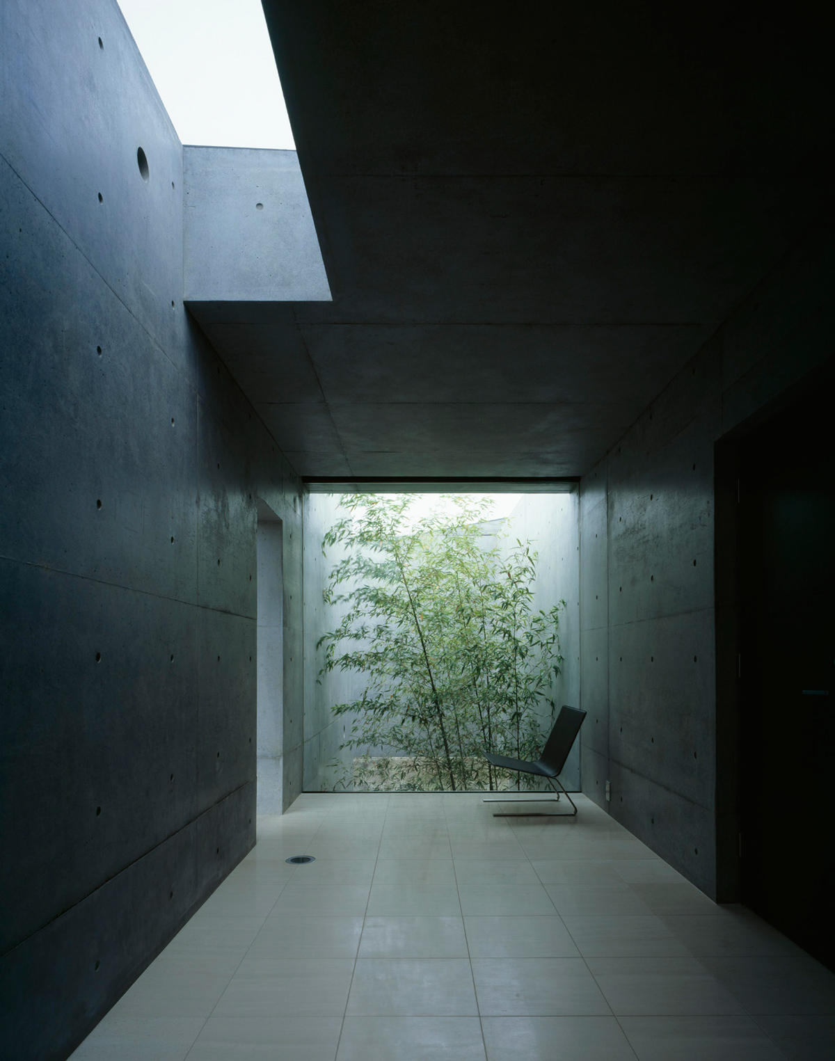 Titanium: House in Kakinokizaka